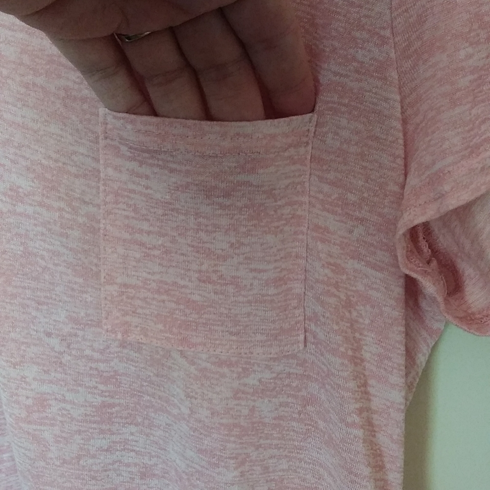 Pink top - Picture 3 of 15